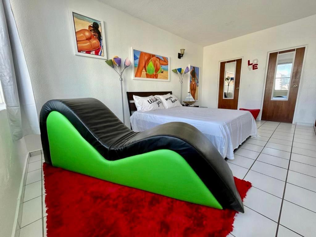 Condado Beachfront Tantra Apartment San Juan Esterno foto